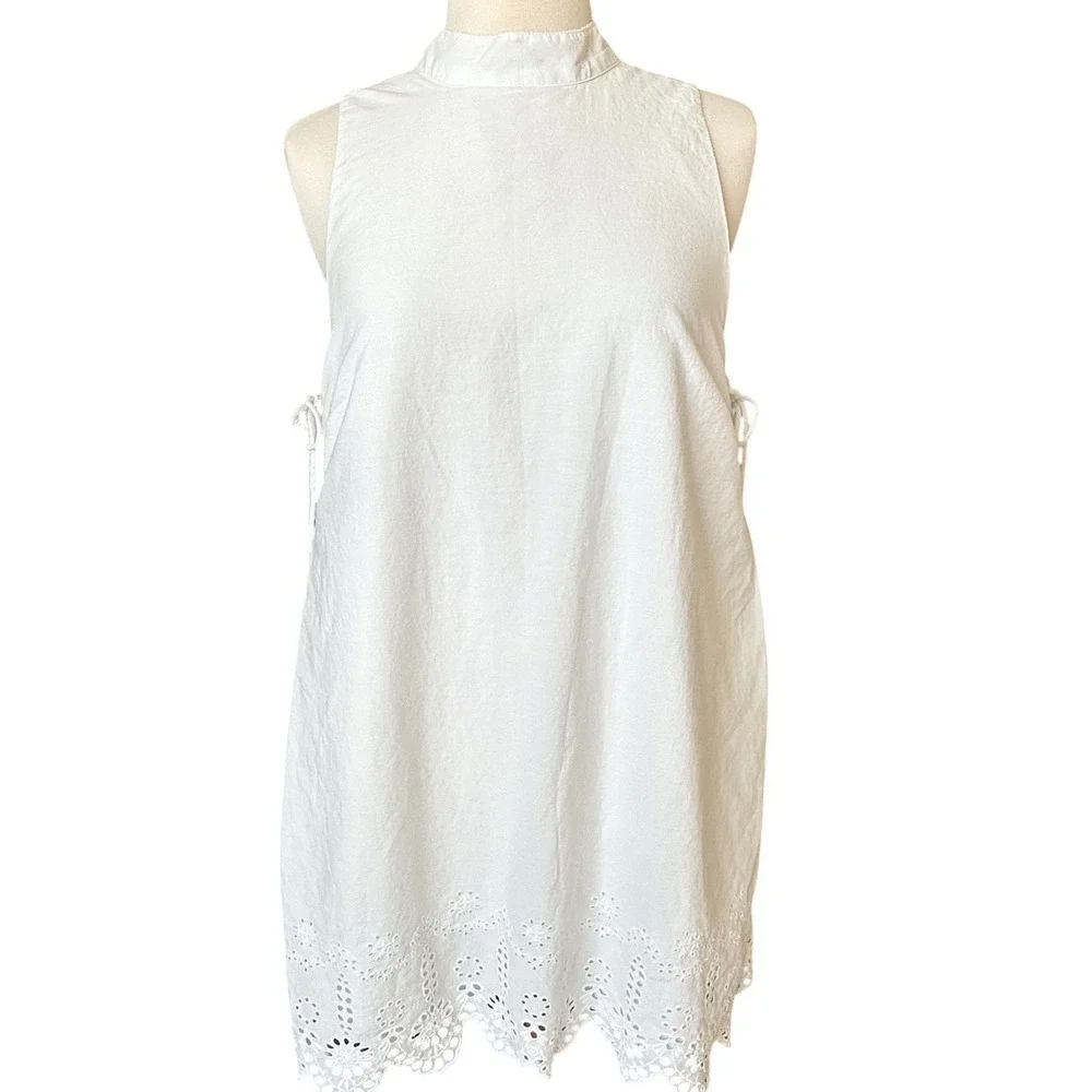 BCBGeneration Shift Mini Dress White S Mock Neck Sleeveless Eyelet Hem
